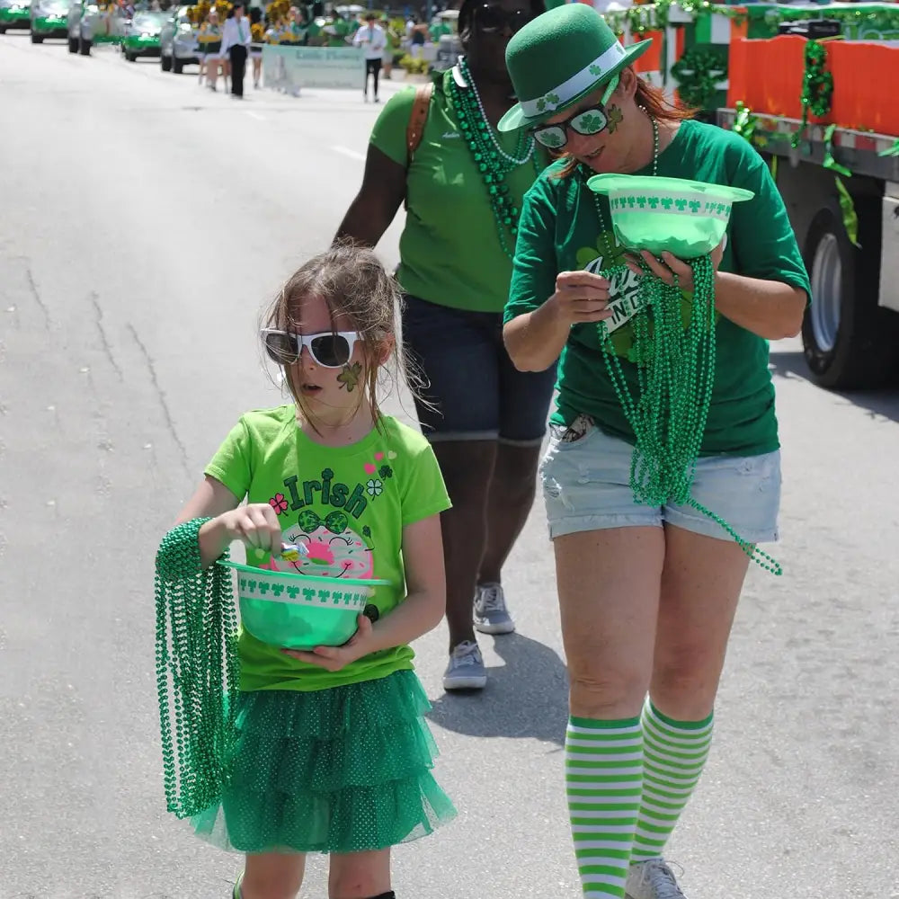 4E’s Novelty St. Patrick’s Day Beads Necklace Bulk (72 Pack) – Green Beads for Kids Party Favors