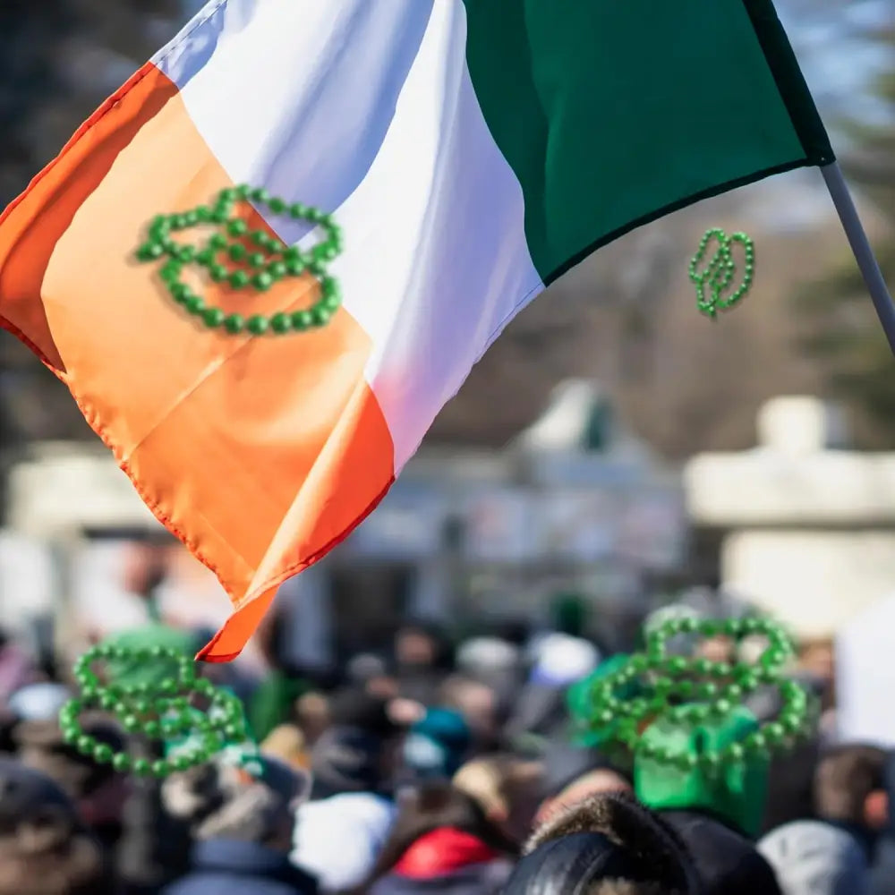 4E’s Novelty St. Patrick’s Day Beads Necklace Bulk (72 Pack) – Green Beads for Kids Party Favors