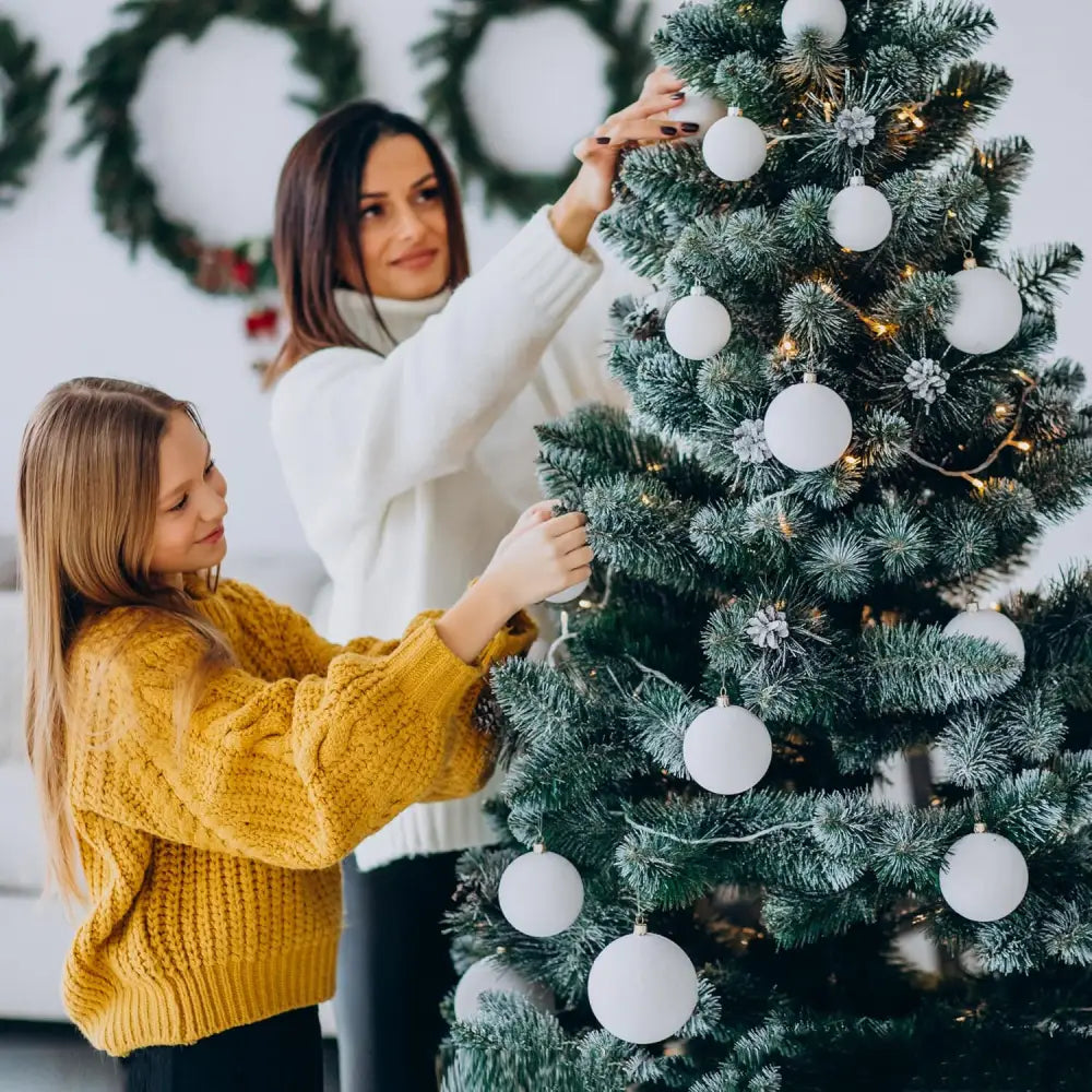 4E’s Novelty White Snowball Christmas Ornaments 12 Pack – Large 3.15” Shatterproof Glitter Ornaments for Christmas Tree