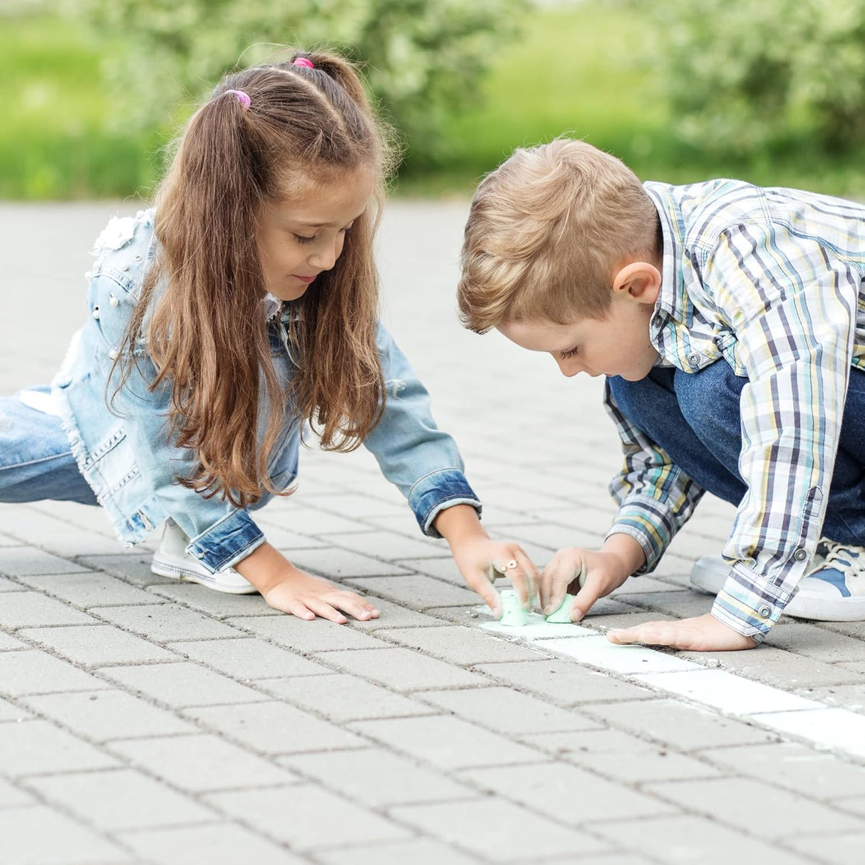 4E’s Novelty 12 Boxes Jumbo Sidewalk Chalk – Party Favors for Kids