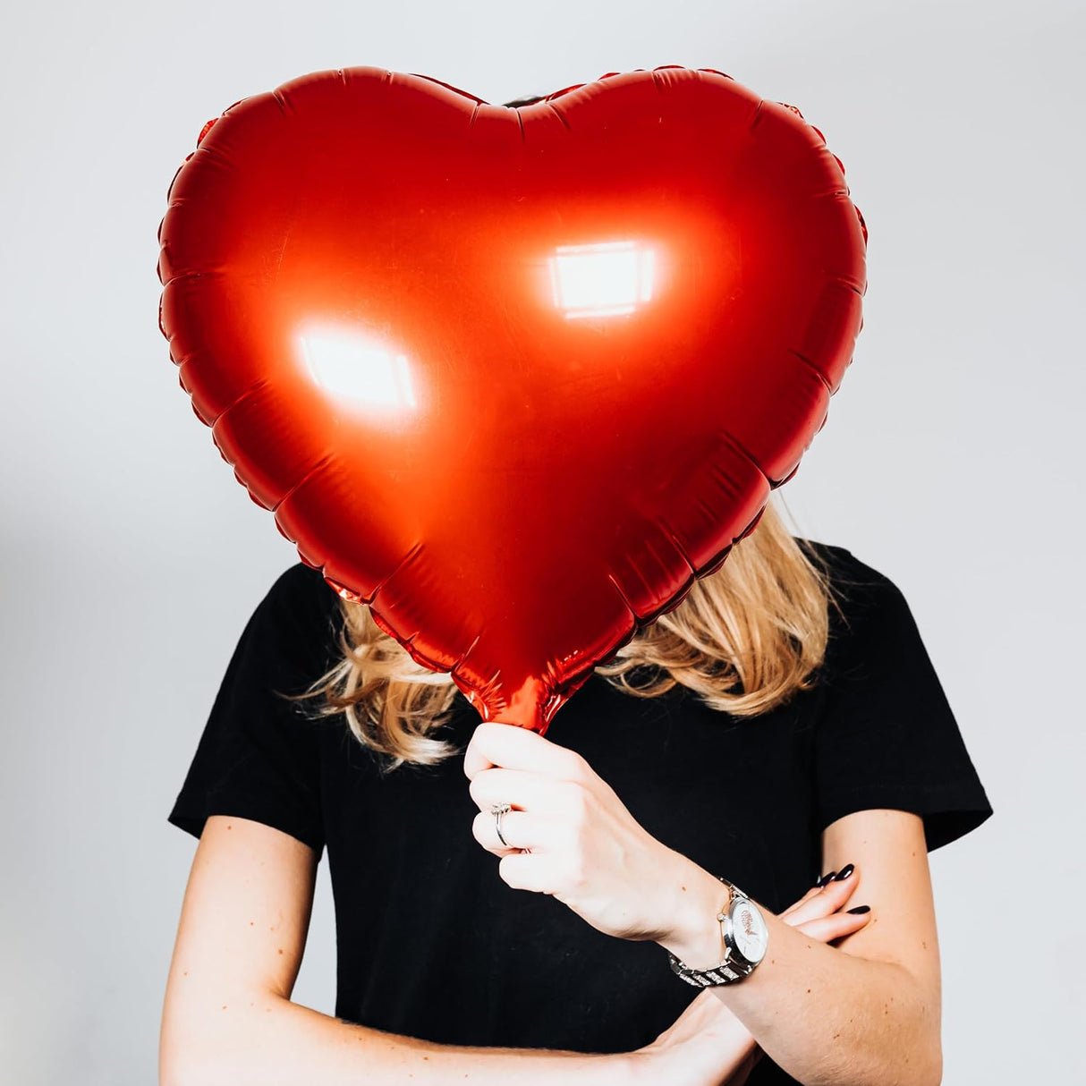 4E's Novelty 15-Pack 18” Heart Foil Balloons – Red, Pink, White Balloons for Parties & Weddings