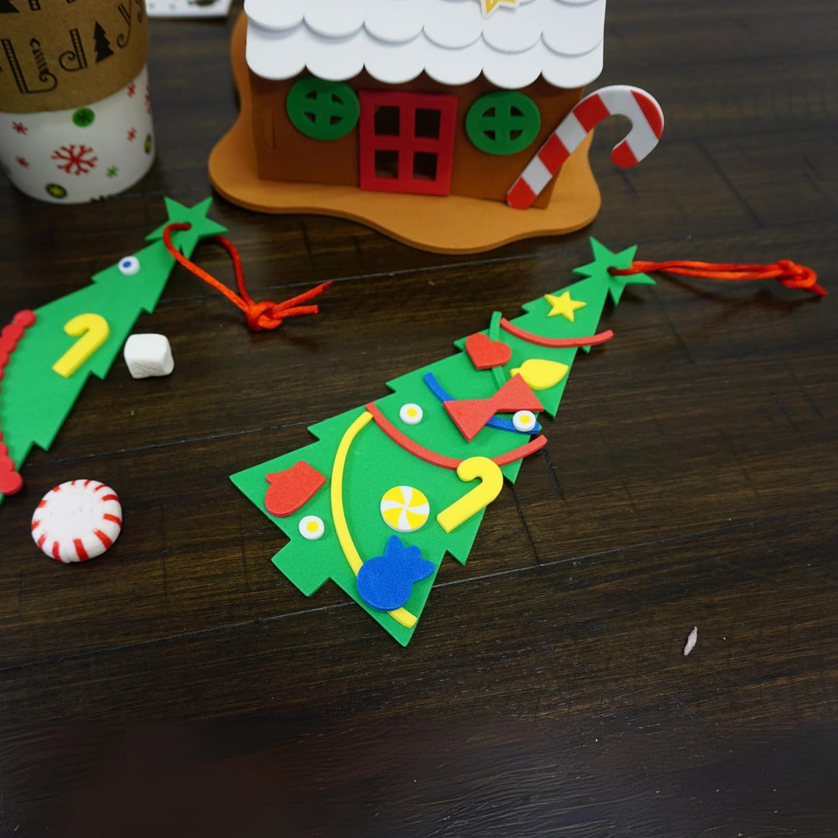 4E's Novelty 24 Pack Christmas Tree Craft Kit - Individually Wrapped Ornament Decorating Kit for Kids 3-12, Self Adhesive DIY Christmas Tree for Kids