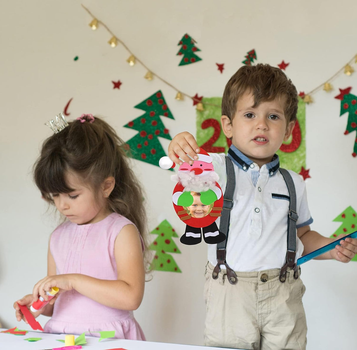 4E's Novelty 4 Pack DIY Foam Kids Christmas Picture Frame