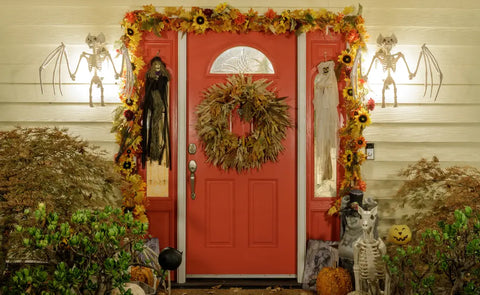 Chic and Elegant Halloween Decor