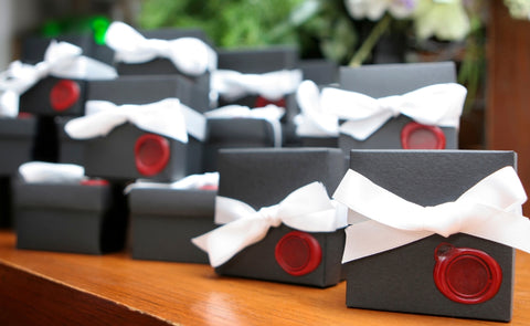Organizing a Themed Dinner Party for Adults