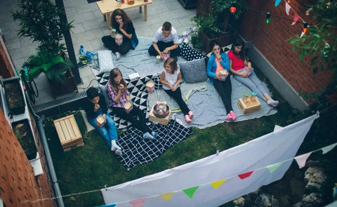 How to Host a Movie Night Party at Home