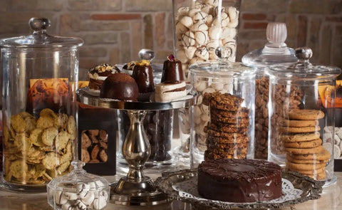 How to Set Up a DIY Candy Bar