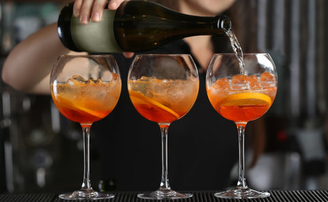How to Create a Themed Cocktail Bar at Home