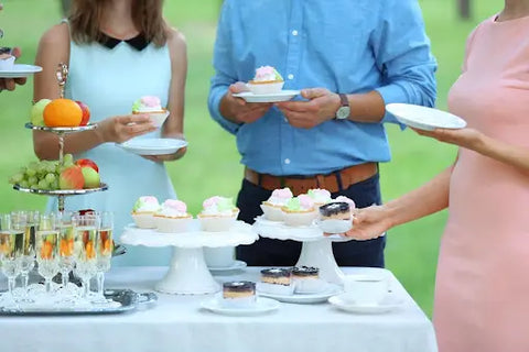 List of Ideas for Hosting a Themed Brunch