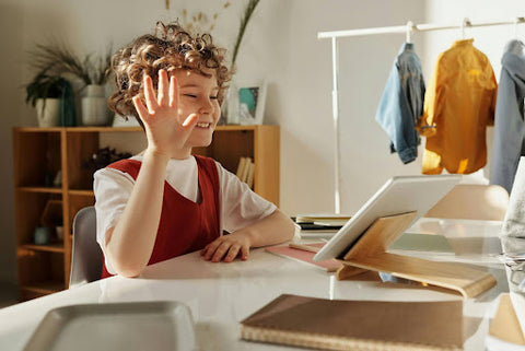 Balancing Screen Time with Schoolwork